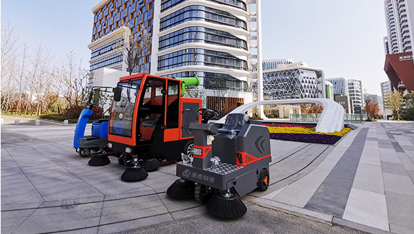 掃地車廠家-清掃車廠家-大型工業園采購慶杰多臺掃地車和洗地機